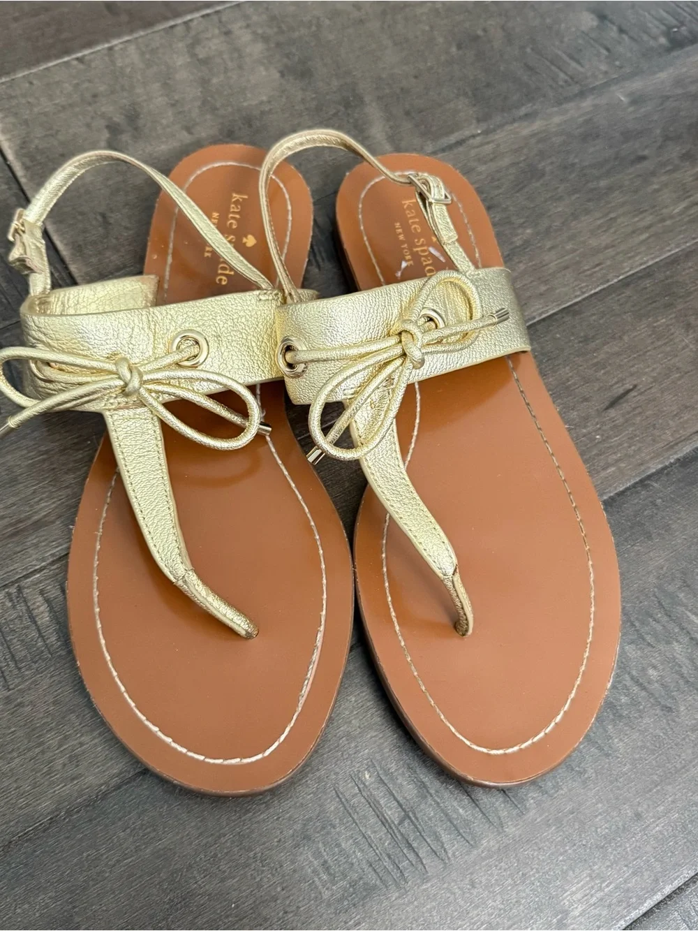 Kate Spade Gold Bow Thong Sandals with Tan Footbed 10